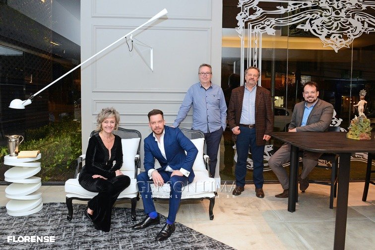 Florense | Novo showroom por Henrique Steyer