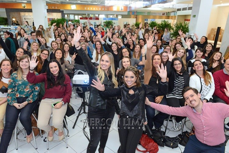BALAROTI promove palestra com a arquiteta e digital influencer Carol Cantelli