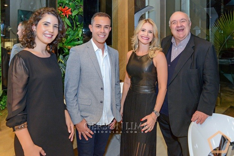 Kinta Acabamentos | lançamento da vitrine assinada pelo arquiteto Rafael Cavalin