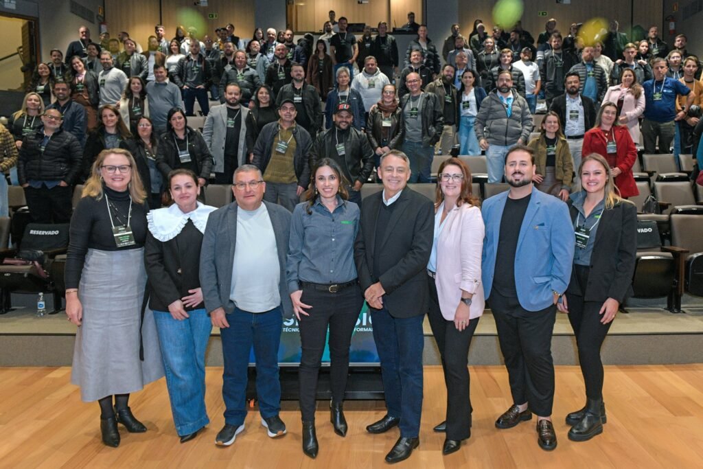 Vidromax realiza V Simpósio Técnico